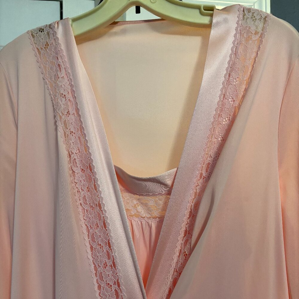 Vintage Vanity Fair Sz Med Pink Nylon Nightgown Peignoir Set Robe Long Length - Picture 2 of 9